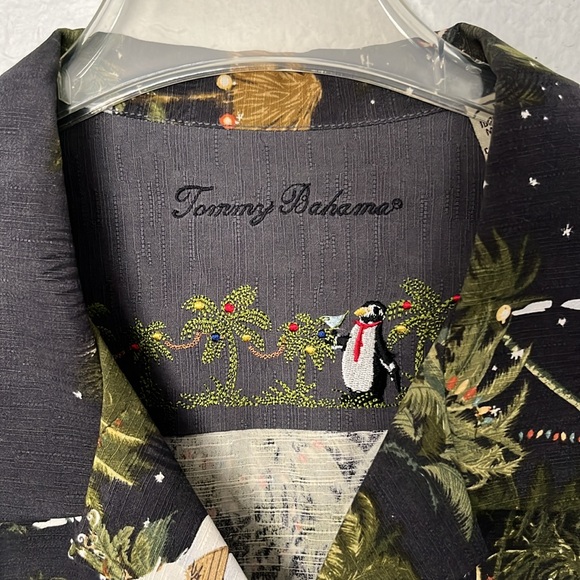 🎅🏻🏝️RARE TOMMY BAHAMA PENGUIN CHRISTMAS HOLIDAY BUTTON DOWN NWOT EXCELLENT COND. - Picture 2 of 8